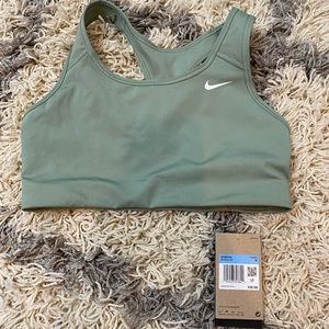Women’s nike bra